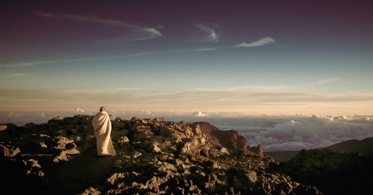 Кадр из фильма «Прогулка по облакам» с Мэнди Мур и Шейном Уэстом