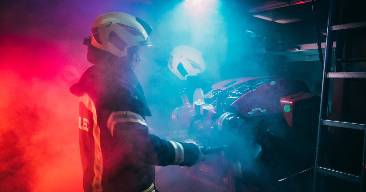 Высокотехнологичный пожарный ствол от HEN Technologies в действии