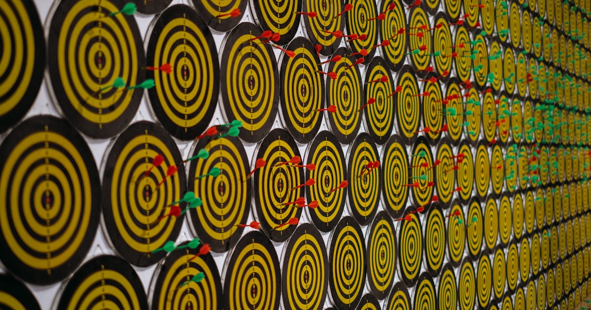 Система автоматического подсчета очков Target Darts Omni, установленная на дартс-доске