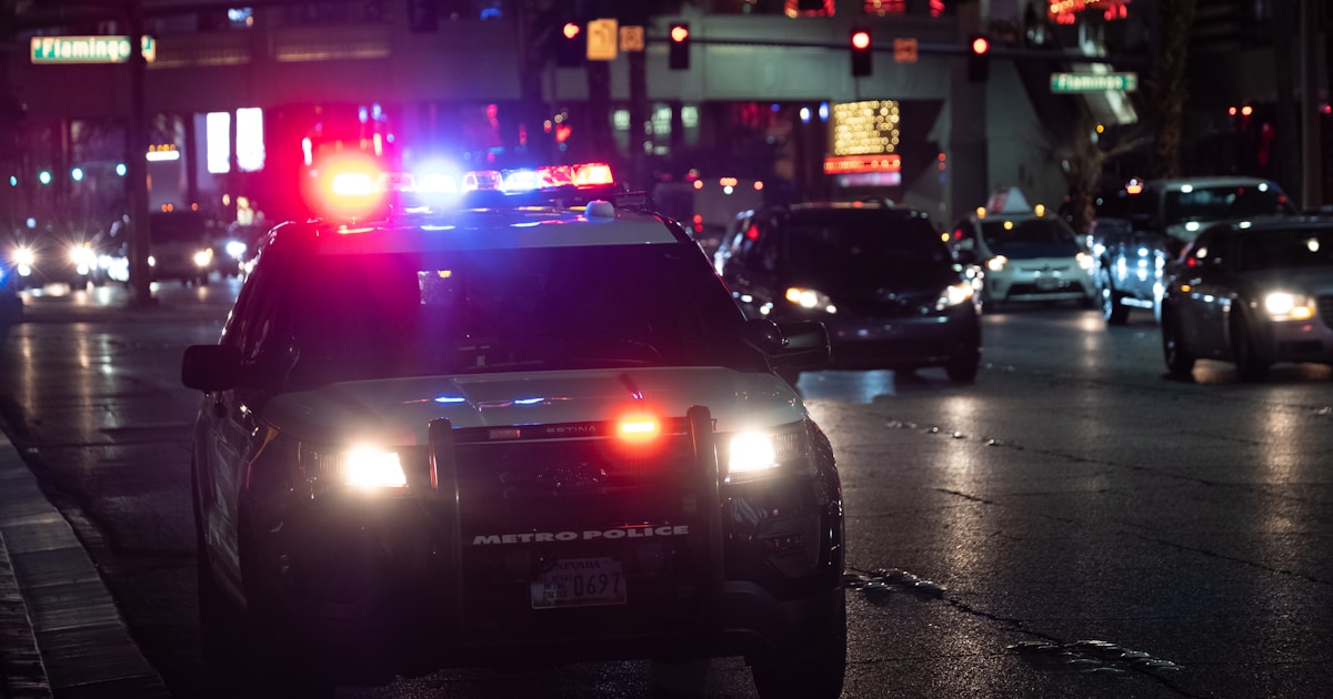 Сотрудники ФБР на месте преступления, работа с уликами