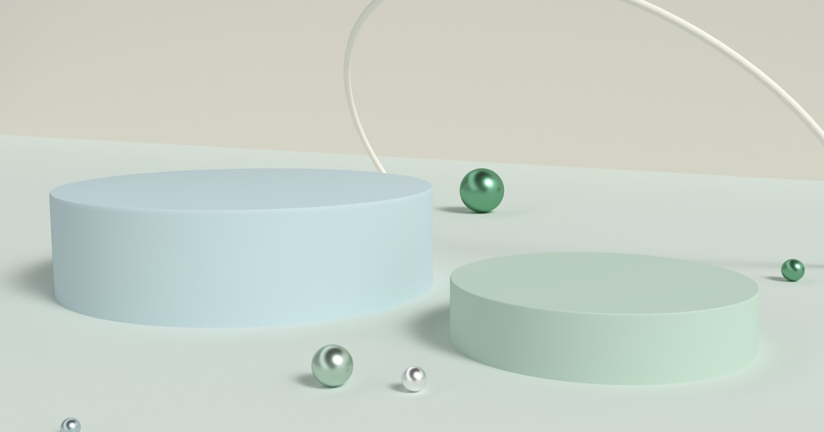 Человек пытается выбраться из ледяной чаши, демонстрируя принципы трения