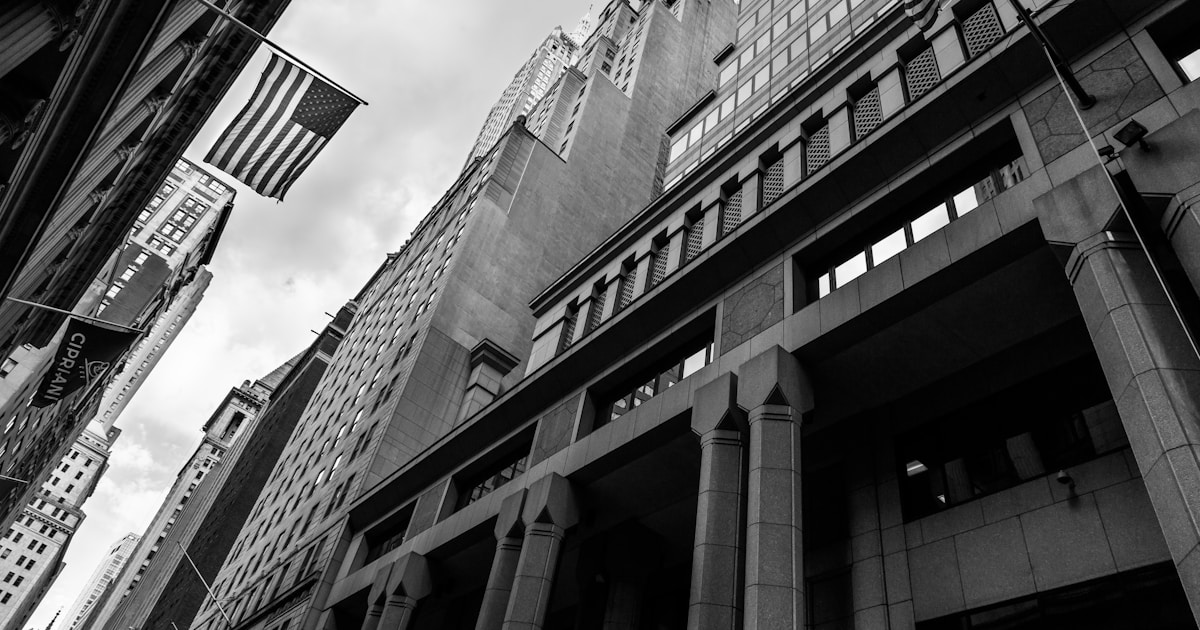 График колебаний акций на финансовых рынках