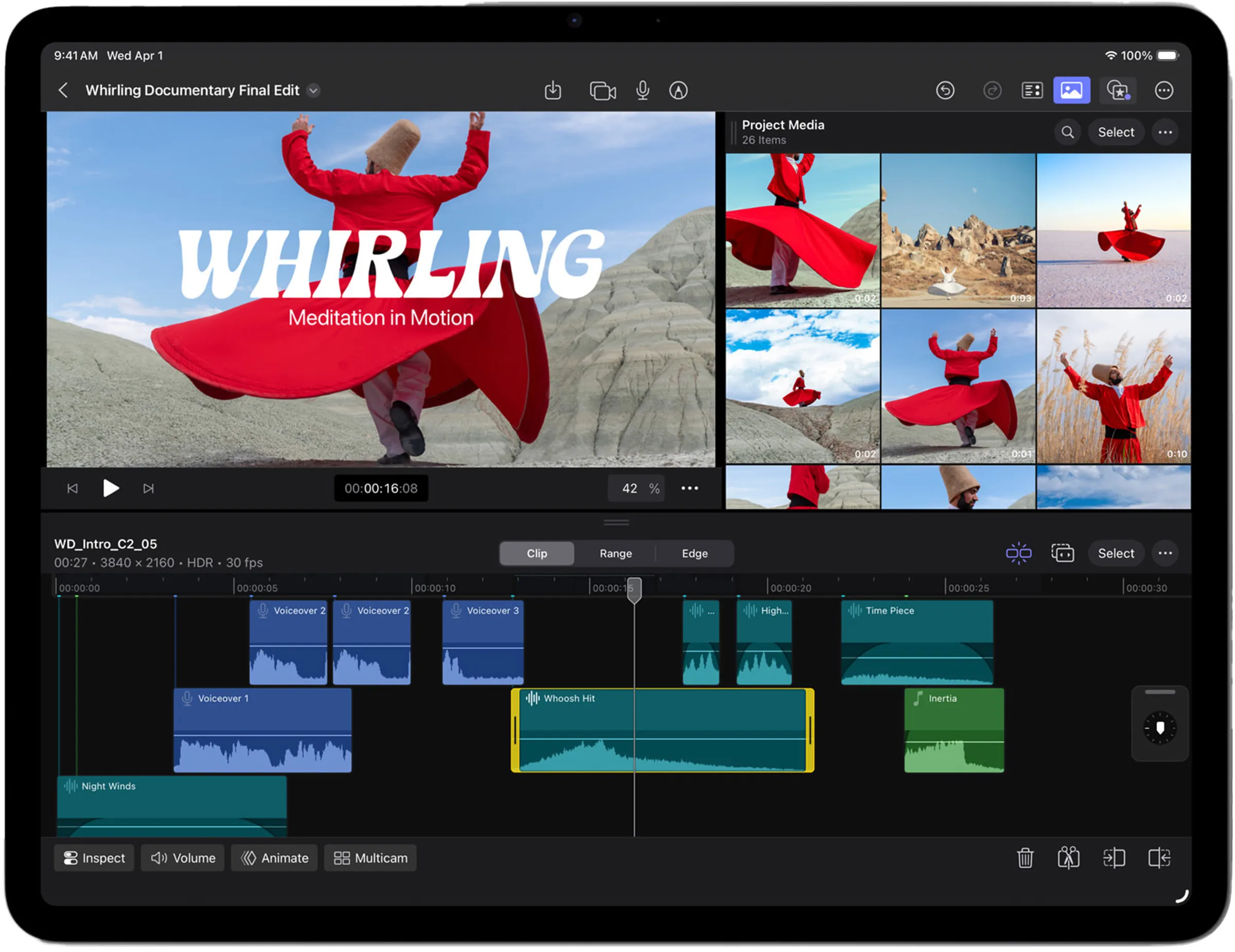 Новый планшет Apple iPad Air на столе